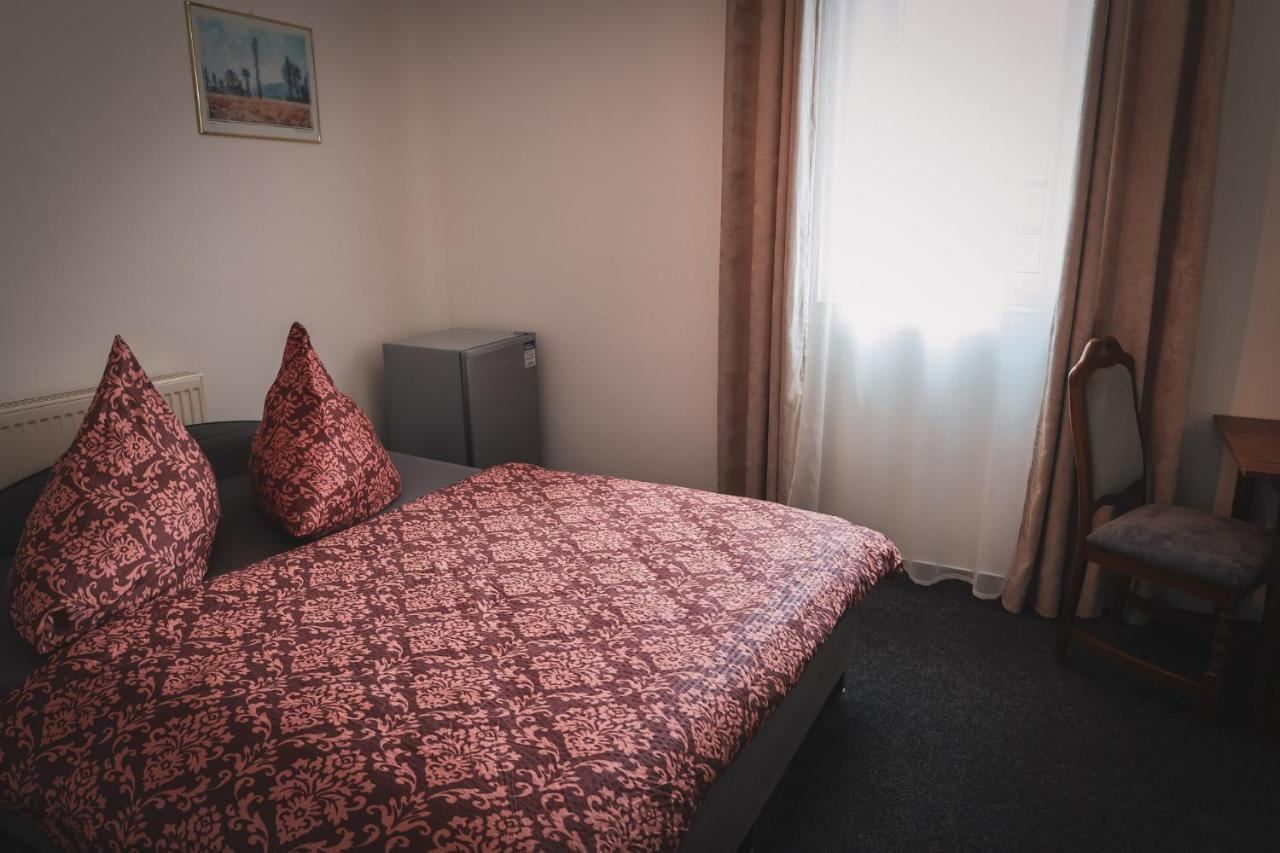 Hotel Apartment Faraon Rumburk Exterior photo