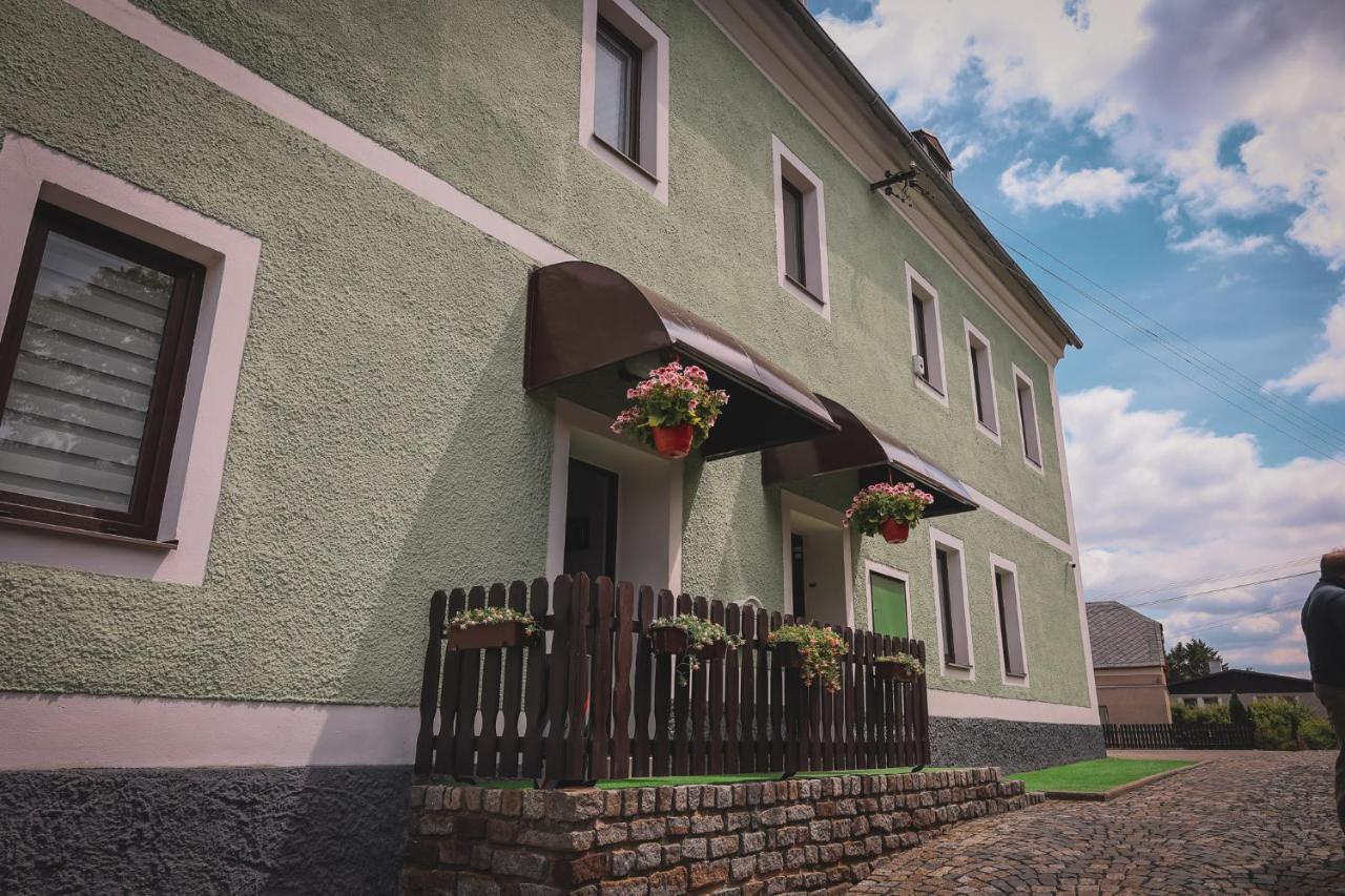 Hotel Apartment Faraon Rumburk Exterior photo