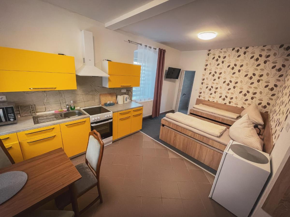 Hotel Apartment Faraon Rumburk Exterior photo