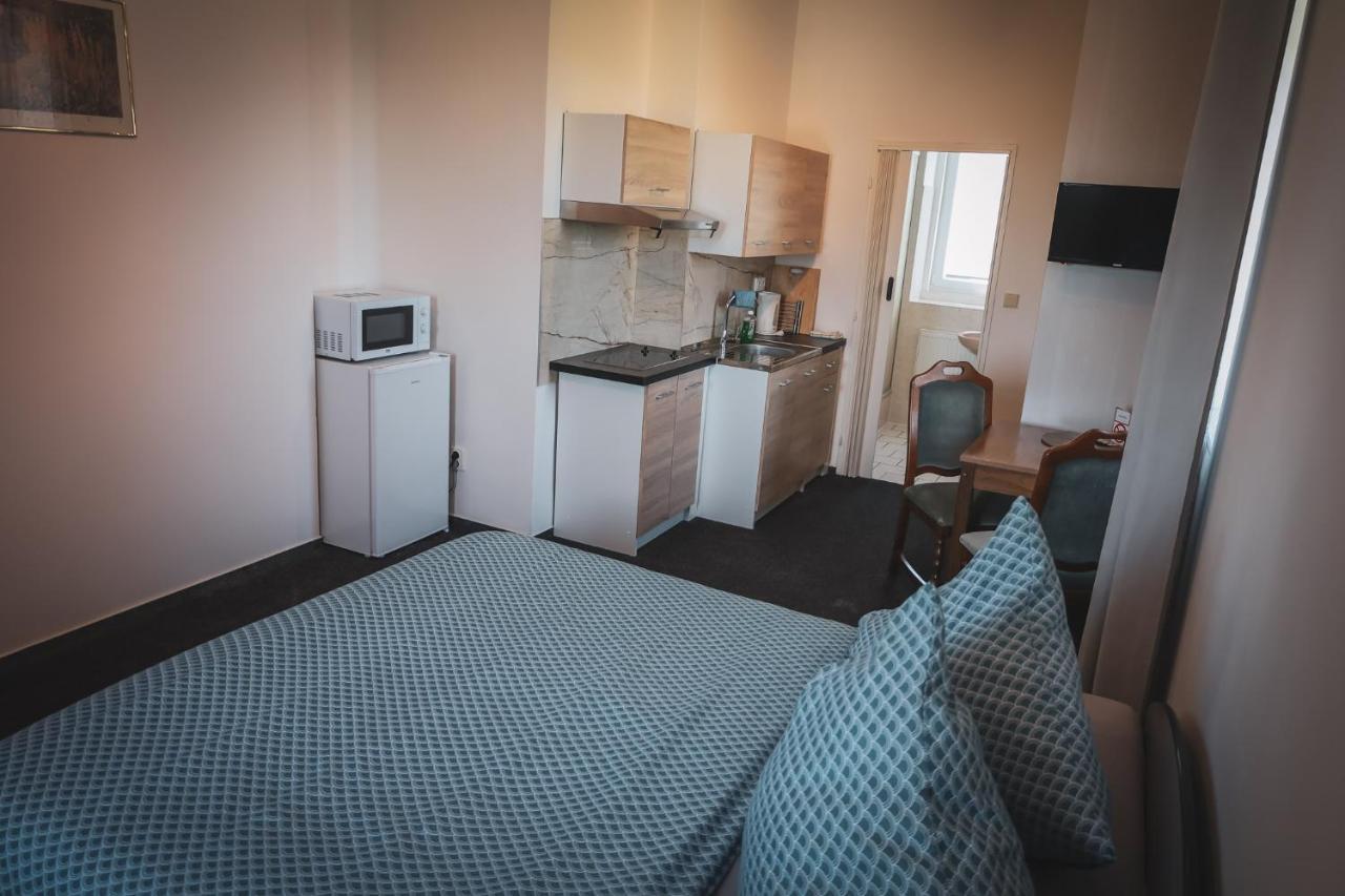 Hotel Apartment Faraon Rumburk Exterior photo